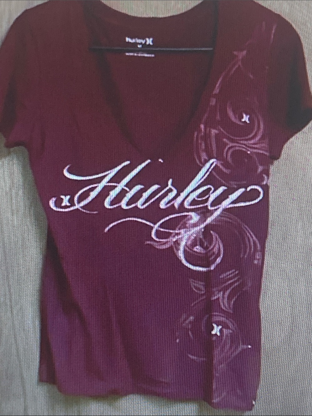 Hurley Short-Sleeve V-Neck Graphic Tee in Burgundy with White Script